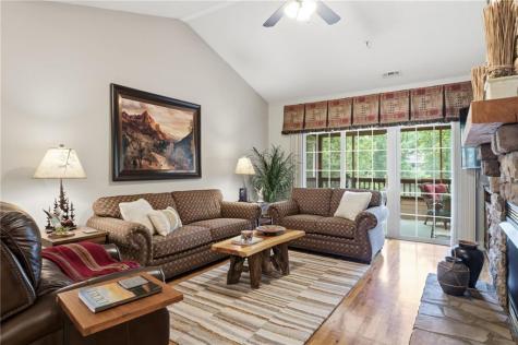 92 Gleneagle Court Clayton GA 30525