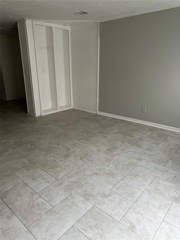 404 Prince Of Wales Stone Mountain GA 30083