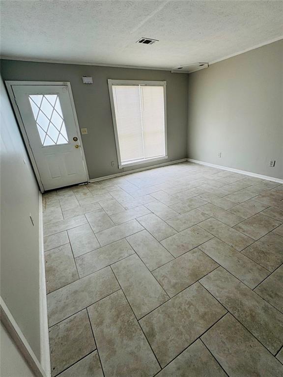 404 Prince Of Wales Stone Mountain GA 30083