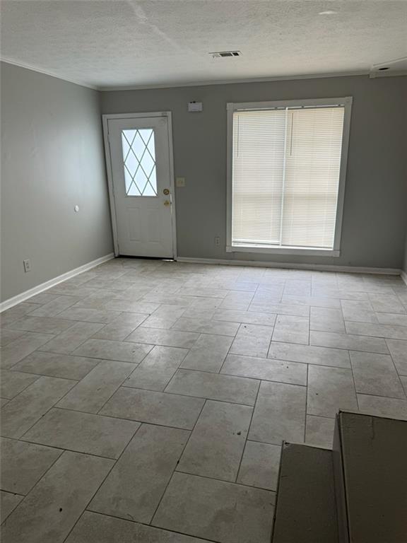 404 Prince Of Wales Stone Mountain GA 30083