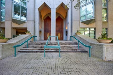 2870 Pharr Court South NW Atlanta GA 30305