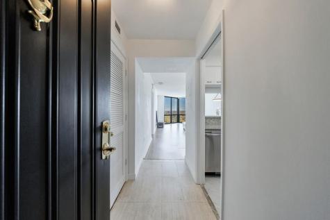 2870 Pharr Court South NW Atlanta GA 30305