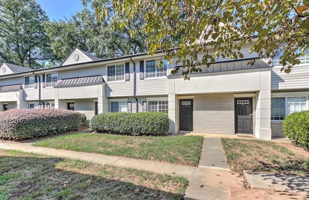 6940 Roswell Road Sandy Springs GA 30328
