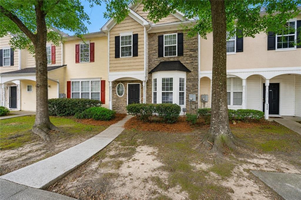 6114 Camden Forrest Drive Riverdale GA 30296