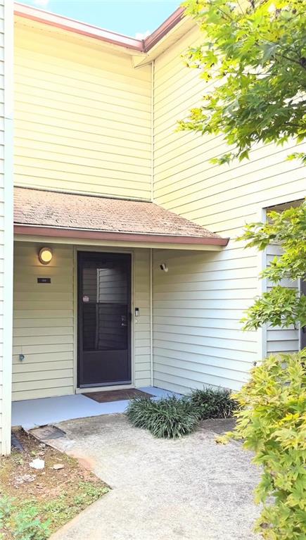 1014 Country Court Lawrenceville GA 30044
