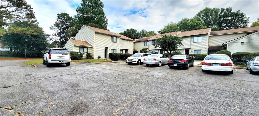 1014 Country Court Lawrenceville GA 30044