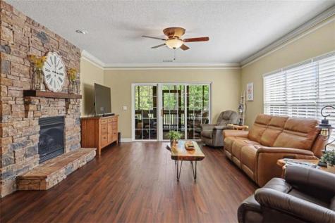 146 Gleneagle Court Clayton GA 30525