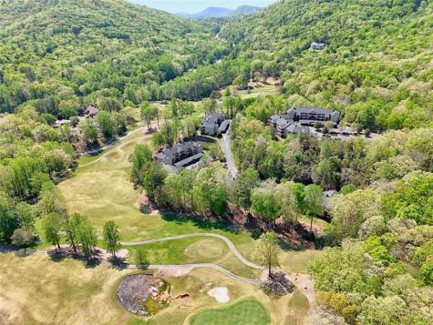146 Gleneagle Court Clayton GA 30525