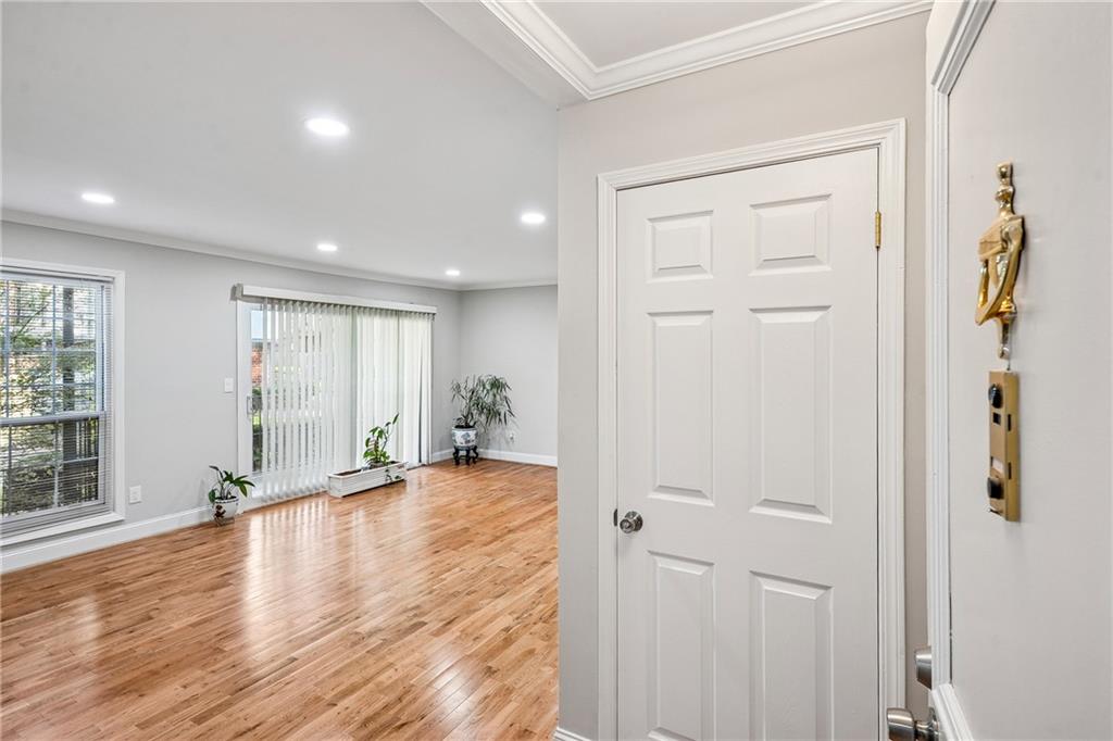 6851 Roswell Road Sandy Springs GA 30328