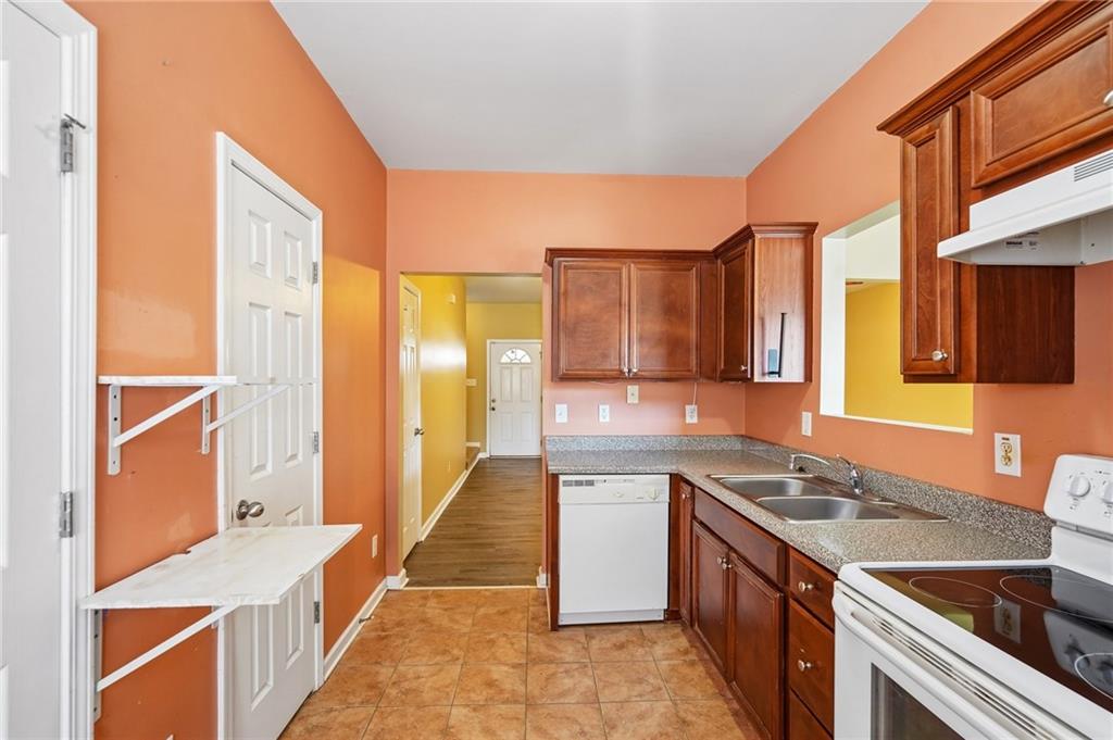 322 Village Drive Loganville GA 30052
