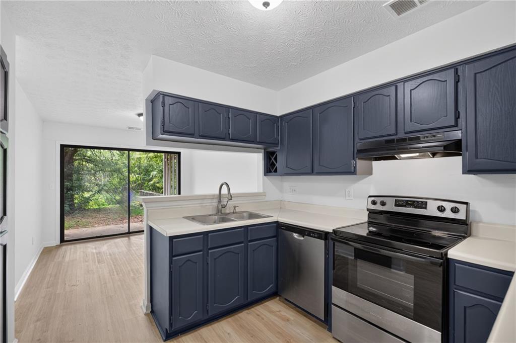1555 Burnstone Drive Stone Mountain GA 30088