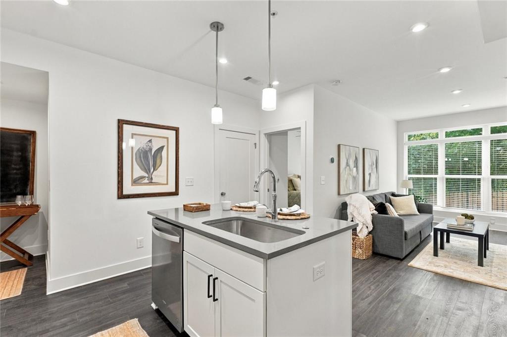 729 Eloise Way SE Atlanta GA 30312