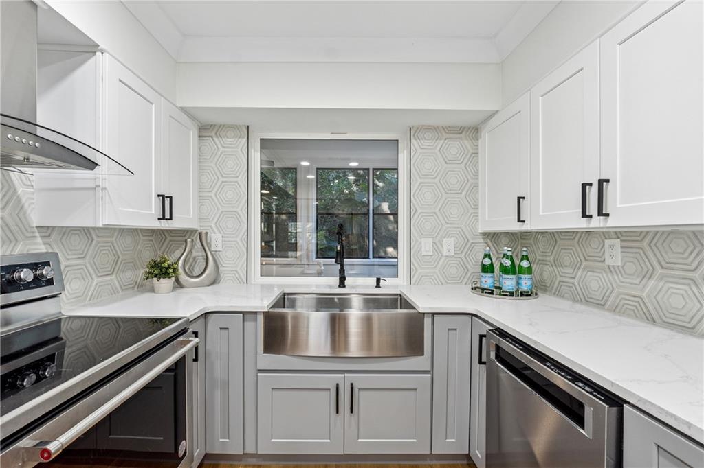 106 La Rue Place NW Atlanta GA 30327