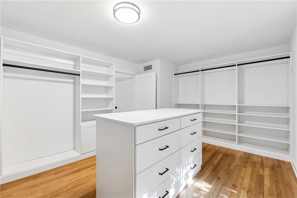 106 La Rue Place NW Atlanta GA 30327
