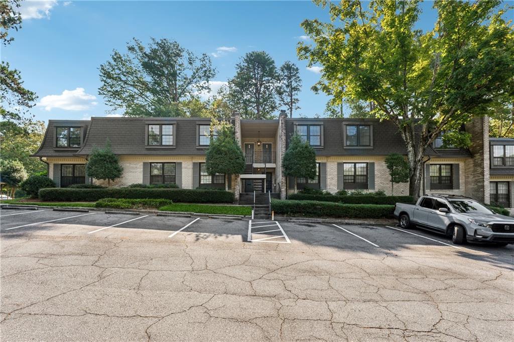 106 La Rue Place NW Atlanta GA 30327