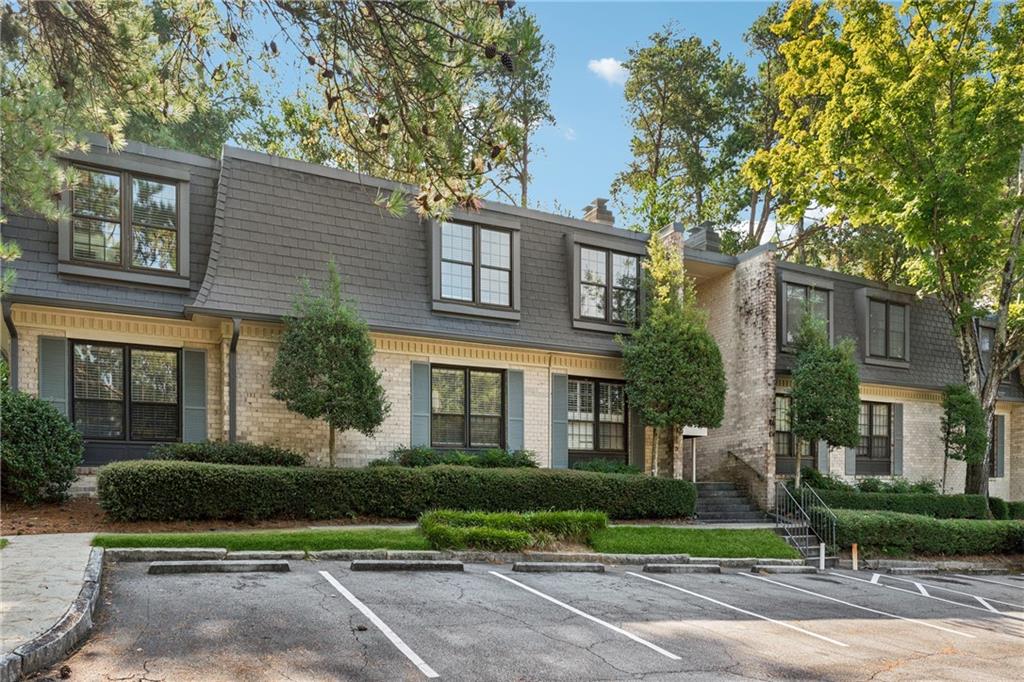 106 La Rue Place NW Atlanta GA 30327