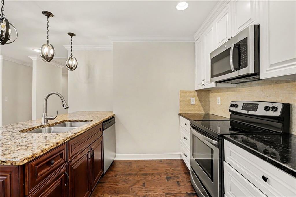 535 Putters Court Johns Creek GA 30022