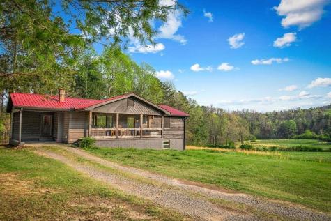 384 Maxwell Road Blue Ridge GA 30513