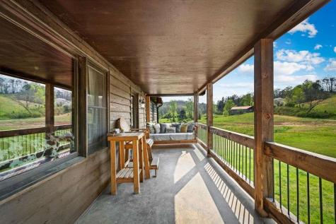 384 Maxwell Road Blue Ridge GA 30513
