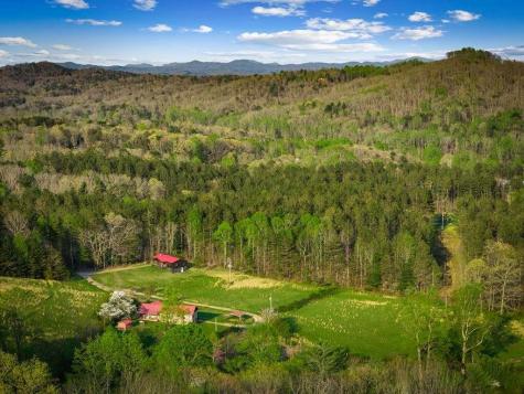 384 Maxwell Road Blue Ridge GA 30513