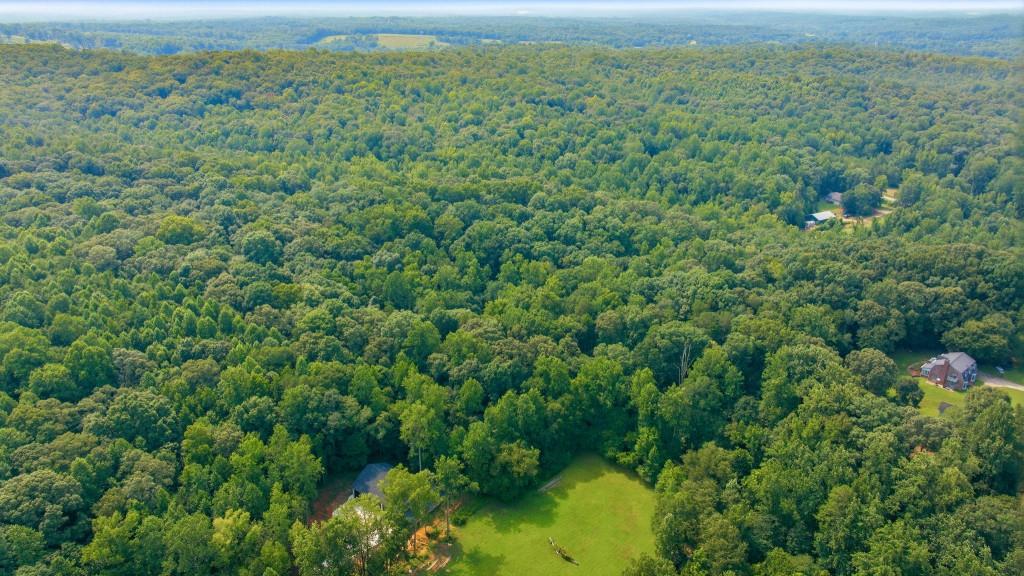 4215 Whiporwill Road Gillsville GA 30543
