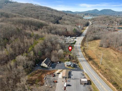 2038 Us Highway 76 Hiawassee GA 30546