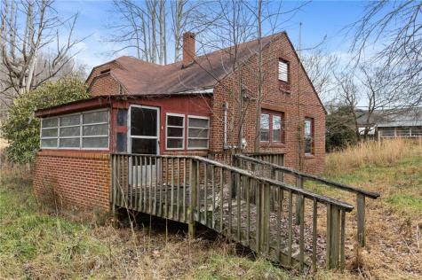 2038 Us Highway 76 Hiawassee GA 30546