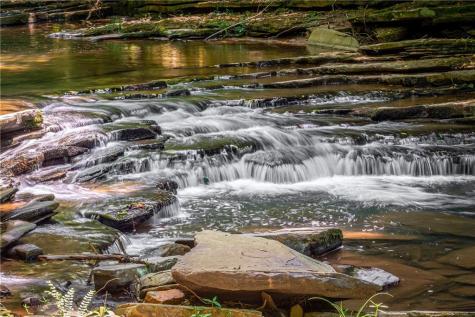 LT103R Mountain Creek Hollow Drive Talking Rock GA 30175
