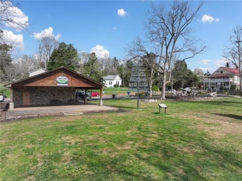 40 Madeline Anthony Road Dahlonega GA 30533