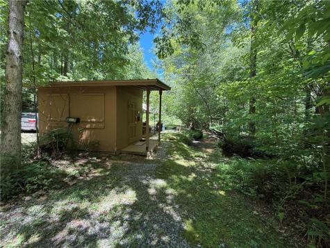 1199 Mountain Cove Road Dahlonega GA 30533
