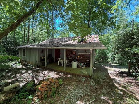 1199 Mountain Cove Road Dahlonega GA 30533