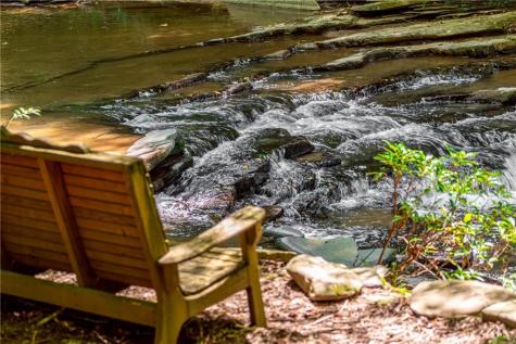 LT104 Mountain Creek Hollow Drive Talking Rock GA 30175
