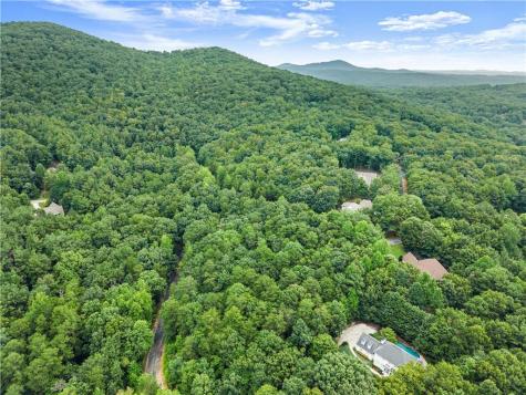 349 Golden Lane Clarkesville GA 30523