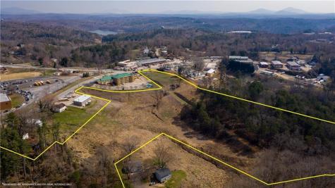 635 North Grove Street Dahlonega GA 30533