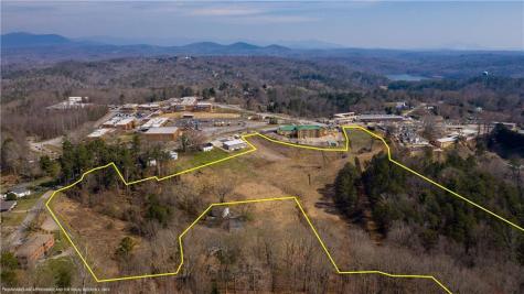 635 North Grove Street Dahlonega GA 30533