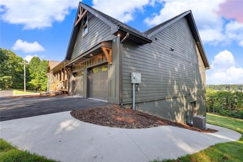 1306 Ramey Mtn Road Hiawassee GA 30546