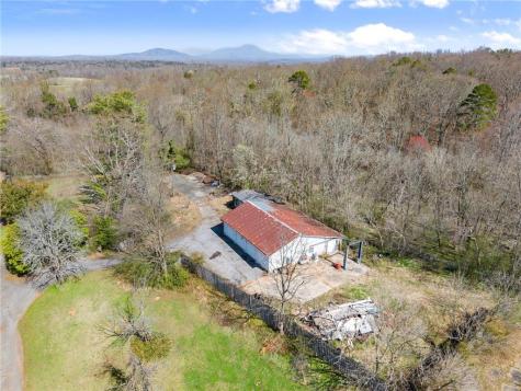 111 Skitts Mountain Road Cleveland GA 30528