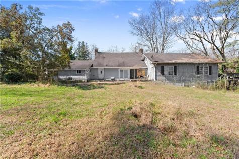 111 Skitts Mountain Road Cleveland GA 30528