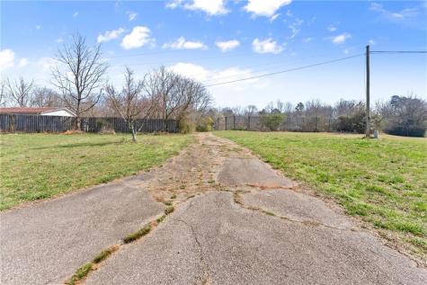 111 Skitts Mountain Road Cleveland GA 30528