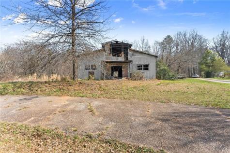 111 Skitts Mountain Road Cleveland GA 30528