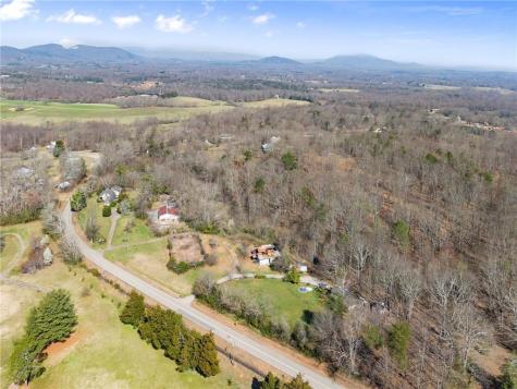 111 Skitts Mountain Road Cleveland GA 30528
