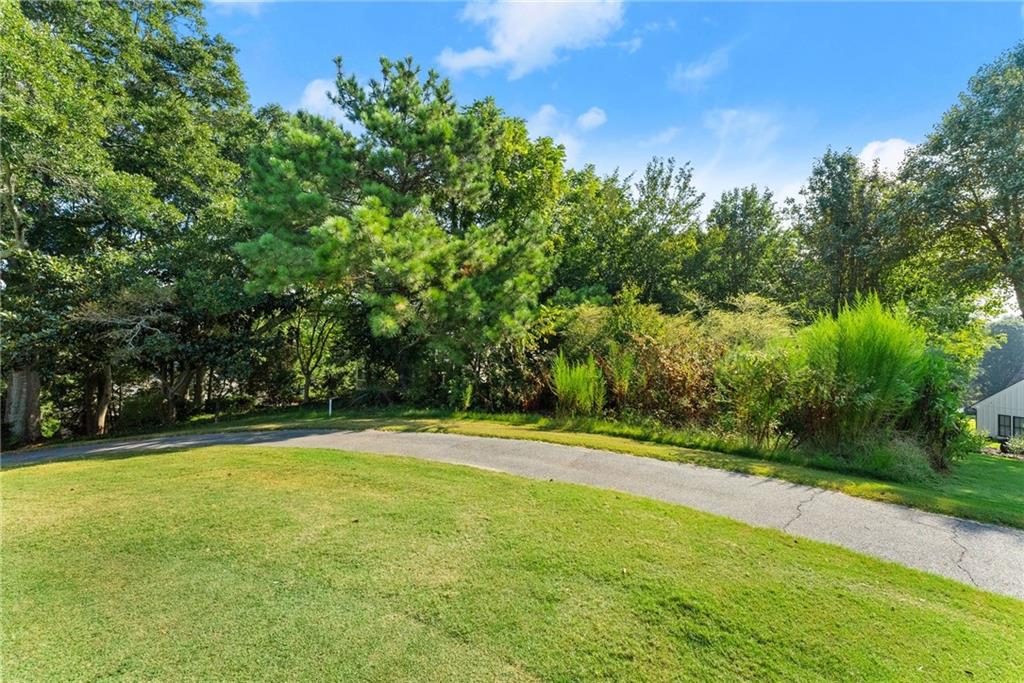 2020 Burgundy Drive Braselton GA 30517