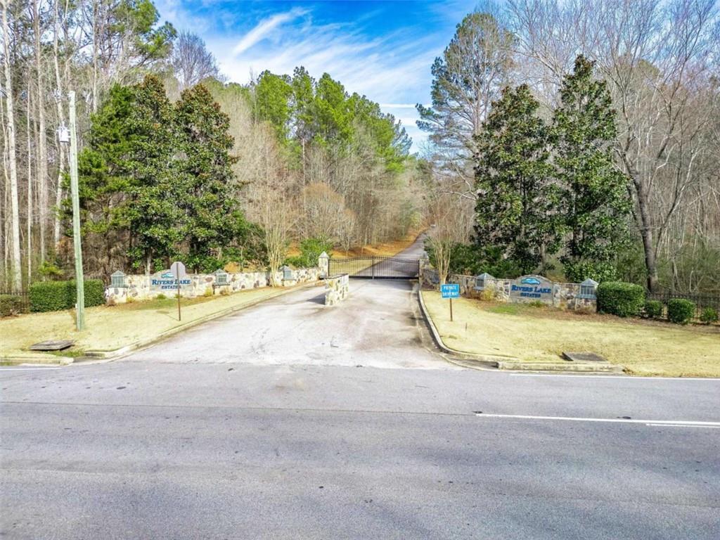 467 Rivers Road Fayetteville GA 30214