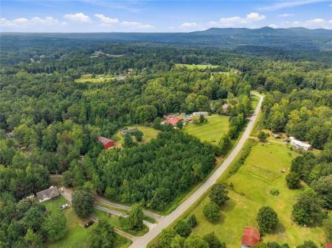 208 Garner Road Cornelia GA 30531