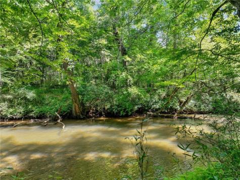 525 Etula Drive Dahlonega GA 30533