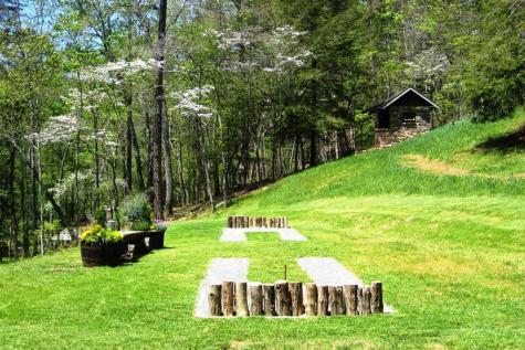 19R Settlement Trail Ellijay GA 30536