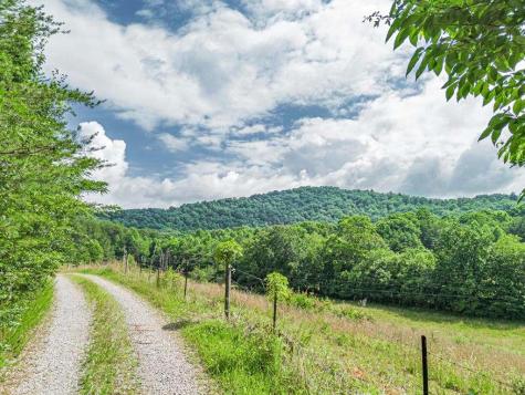 541 Pleasant Hill Road Copperhill TN 37317