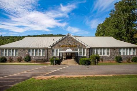 239 Glen Elliott Road Suches GA 30572