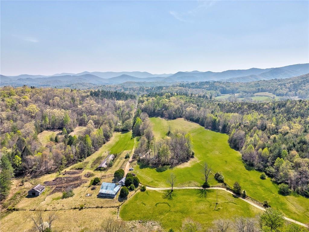 365 Waters Road Mccaysville GA 30555