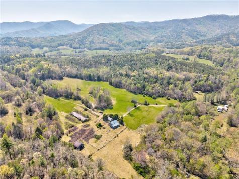 365 Waters Road Mccaysville GA 30555